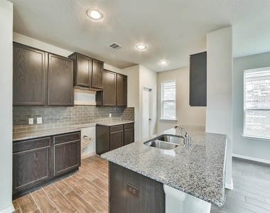 2323 Honey Heights Lane - Photo Thumbnail 7