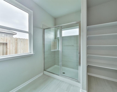 2323 Honey Heights Lane - Photo Thumbnail 20
