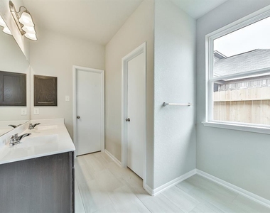 2323 Honey Heights Lane - Photo Thumbnail 19
