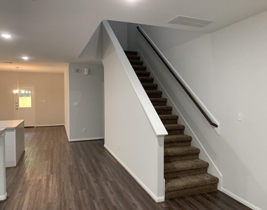 8102 Caddo - Photo Thumbnail 7