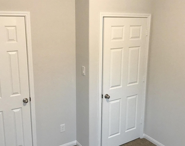 8102 Caddo - Photo Thumbnail 17