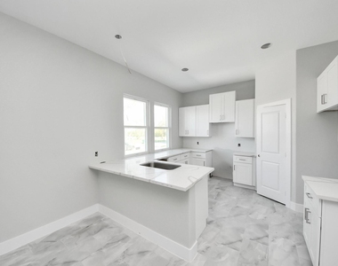7160 Rook Boulevard - Photo Thumbnail 10