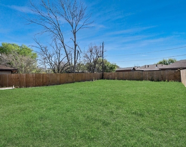 7160 Rook Boulevard - Photo Thumbnail 28