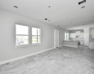 7160 Rook Boulevard - Photo Thumbnail 6
