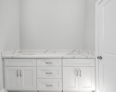 7160 Rook Boulevard - Photo Thumbnail 19