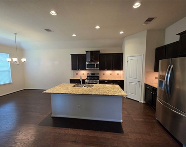 14046 Sand Ridge Crossing - Photo Thumbnail 4