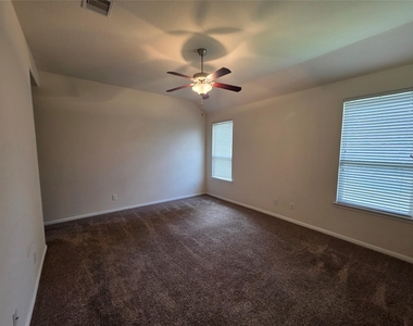 14046 Sand Ridge Crossing - Photo Thumbnail 9