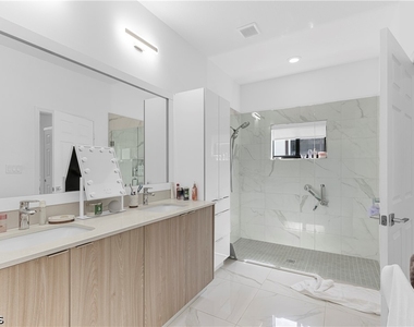 5039 Frattina Street - Photo Thumbnail 19