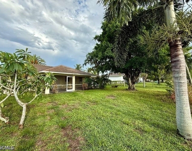 2712 Sw 2nd Avenue - Photo Thumbnail 17
