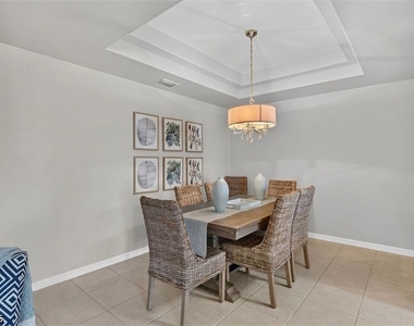 10006 Sky View Way - Photo Thumbnail 12