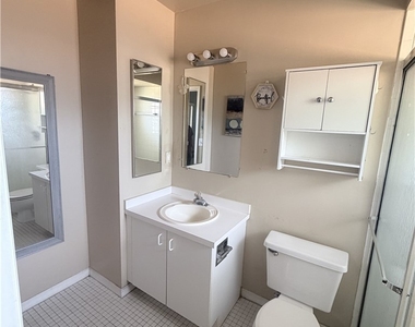 708 Se 47th Street - Photo Thumbnail 12
