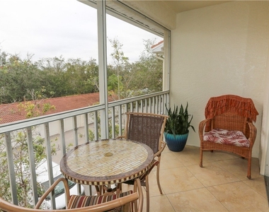 4610 Saint Croix Lane - Photo Thumbnail 15