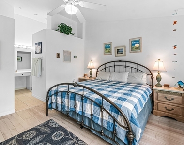 12181 Summergate Circle - Photo Thumbnail 14