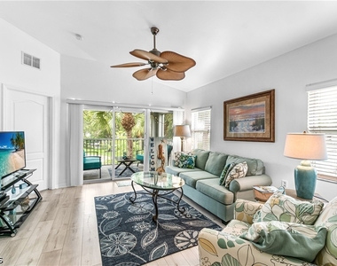 12181 Summergate Circle - Photo Thumbnail 3