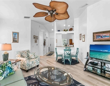 12181 Summergate Circle - Photo Thumbnail 5