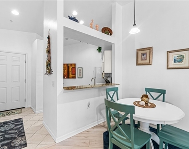 12181 Summergate Circle - Photo Thumbnail 9