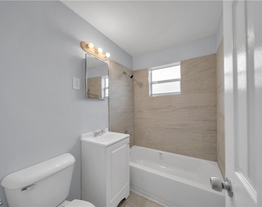 1527 Gardenia Avenue - Photo Thumbnail 21