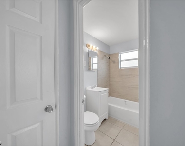 1527 Gardenia Avenue - Photo Thumbnail 23