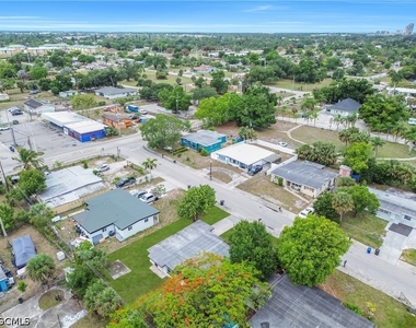1527 Gardenia Avenue - Photo Thumbnail 2