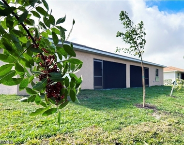 605 Se 14th Street - Photo Thumbnail 4