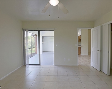 4417 Sw Santa Barbara Place - Photo Thumbnail 7