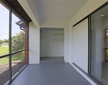 4417 Sw Santa Barbara Place - Photo Thumbnail 14