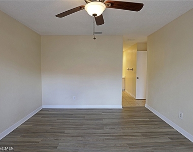 1420 Park Shore Circle - Photo Thumbnail 12