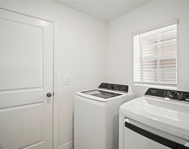 17556 Monte Isola Way - Photo Thumbnail 30