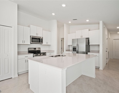 17556 Monte Isola Way - Photo Thumbnail 6