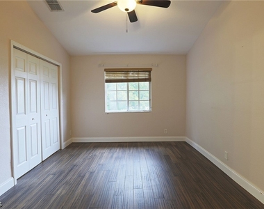 8291 Pacific Beach Drive - Photo Thumbnail 9