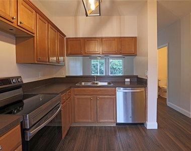 8291 Pacific Beach Drive - Photo Thumbnail 3