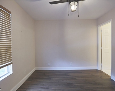 8291 Pacific Beach Drive - Photo Thumbnail 14