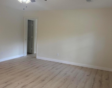 22 E Sterling Pond Circle - Photo Thumbnail 4