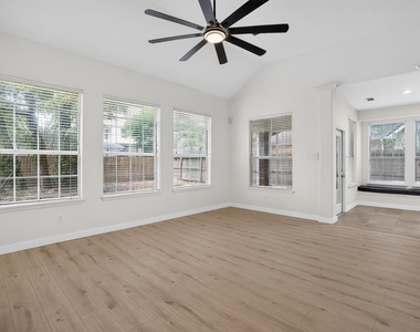 22 E Sterling Pond Circle - Photo Thumbnail 7