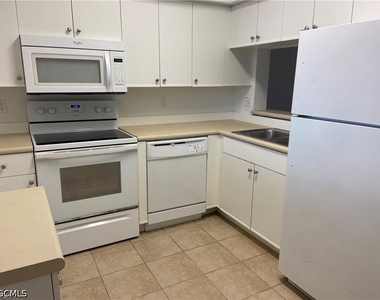 8326 Bernwood Cove Loop - Photo Thumbnail 8