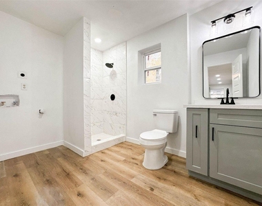 2223 San Antonio - Photo Thumbnail 1