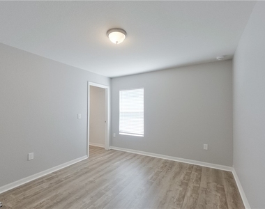 2227 Nw 11th Court - Photo Thumbnail 18