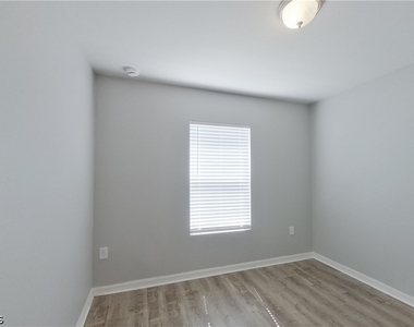2227 Nw 11th Court - Photo Thumbnail 16