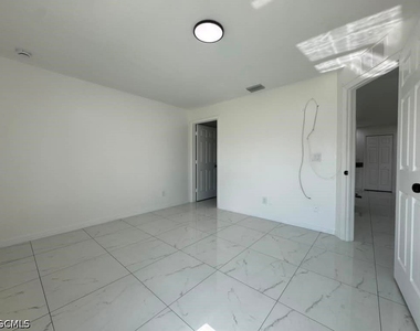 732 Ichabod Avenue - Photo Thumbnail 5