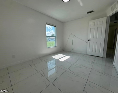 732 Ichabod Avenue - Photo Thumbnail 9