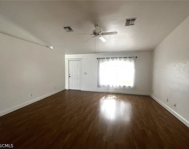 2136 Nw 22nd Place - Photo Thumbnail 3