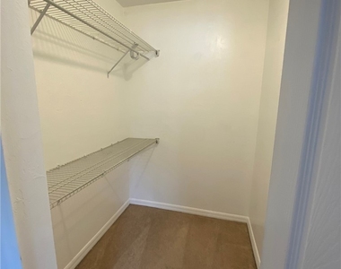 2136 Nw 22nd Place - Photo Thumbnail 26