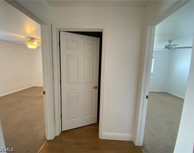 2136 Nw 22nd Place - Photo Thumbnail 22