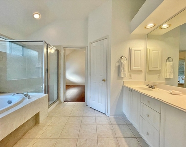 11 Dalea Place - Photo Thumbnail 38