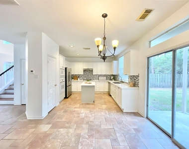 11 Dalea Place - Photo Thumbnail 13