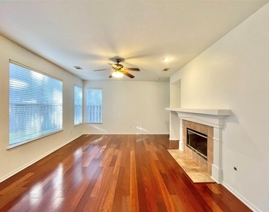 11 Dalea Place - Photo Thumbnail 9