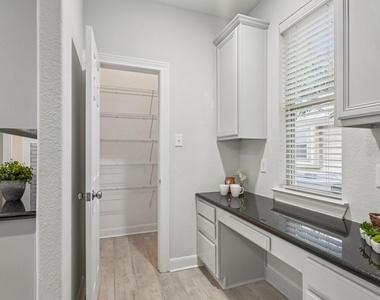 90 Panterra Way - Photo Thumbnail 18
