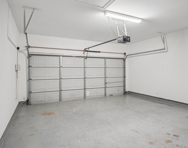 90 Panterra Way - Photo Thumbnail 37