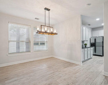90 Panterra Way - Photo Thumbnail 15