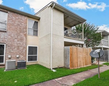 7600 Emmett F Lowry Expressway - Photo Thumbnail 26